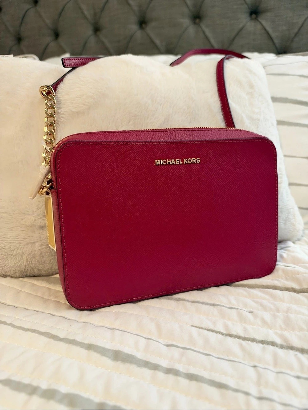 Michael Kors Jet Set Large Saffiano Leather Crossbody Bag Red